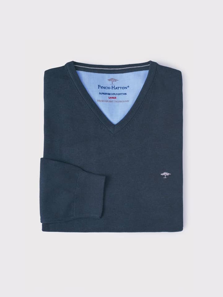 Superfine cotton v neck in navy folded